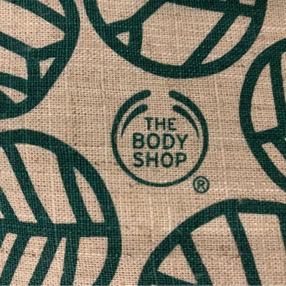 The Body Shop Cotton/Linen Blend Makeup/Travel Bag - Picture 12 of 12
